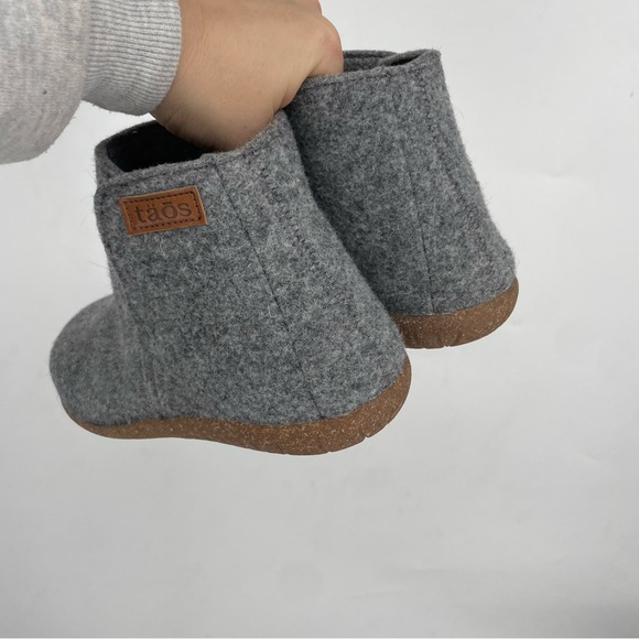 Taos Good Wool Slip On Ankle Boots Grey EU 43 Mens 9.5 Womens 12 Gray slippers - Picture 3 of 8
